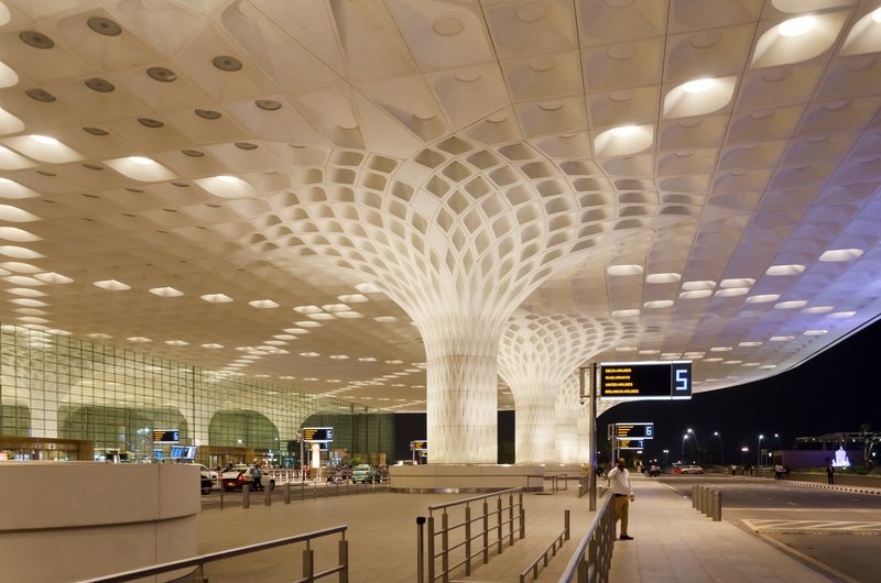 Maharashtra govt reclaim airports from reliance